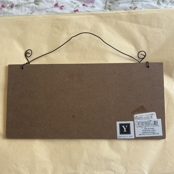 Dog pet sign/plaque Young’s Inc wooden black grey white wire hanger - Picture 4 of 9